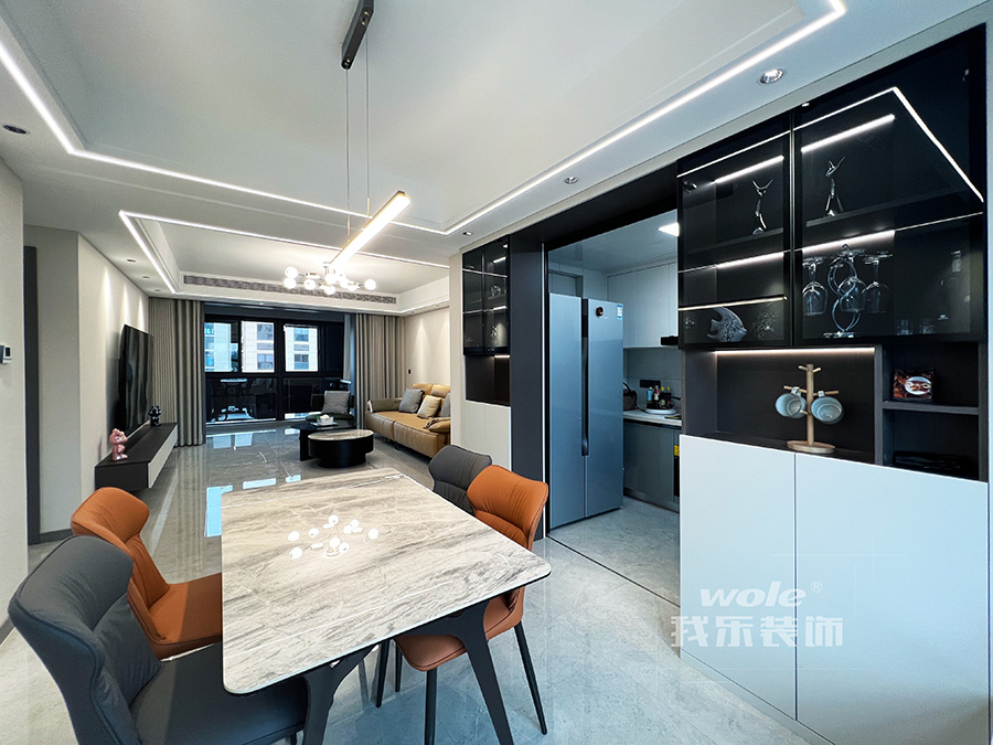 我樂裝飾實景案例：130㎡現(xiàn)代簡約風(fēng)四室，清清爽爽的感覺真好。